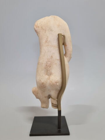 statue, image 3/6