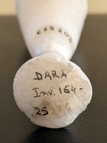 vase-hes ; vase simulacre, image 2/3