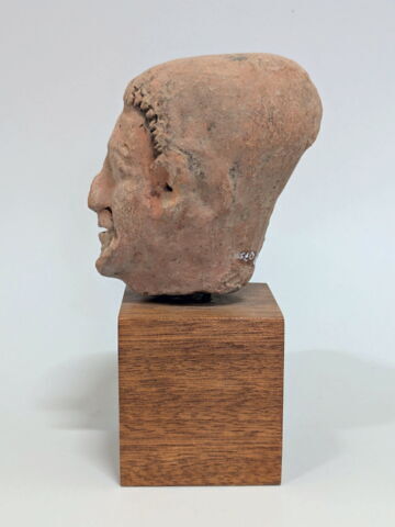 figurine, image 2/4