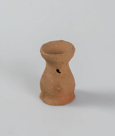 vase, image 1/1