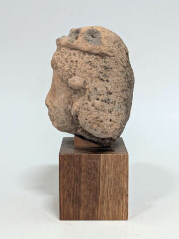 figurine, image 2/4
