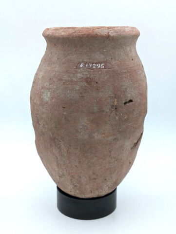 vase, image 2/2