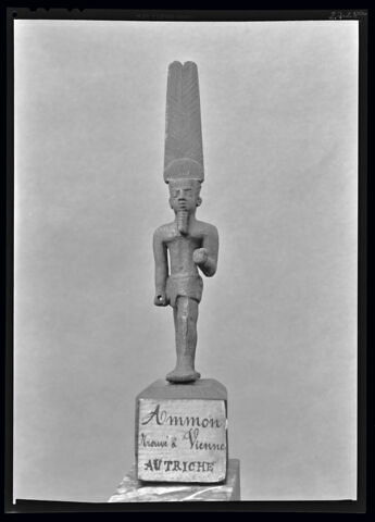 figurine, image 1/3
