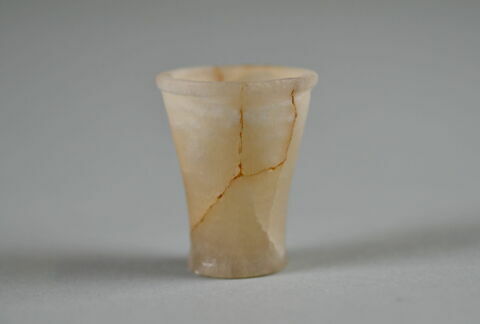 godet ; vase à onguent  ; vase miniature, image 2/2
