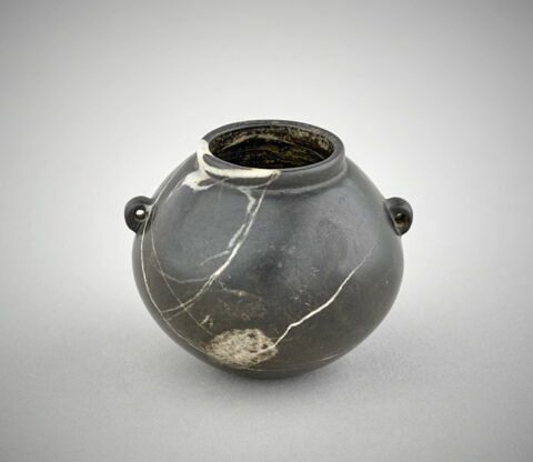 pot ; vase miniature