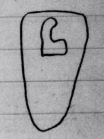 stèle irrégulière