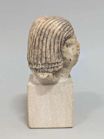 statue, image 3/4