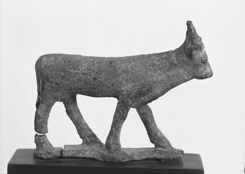figurine, image 2/2
