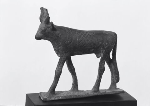 figurine, image 2/2