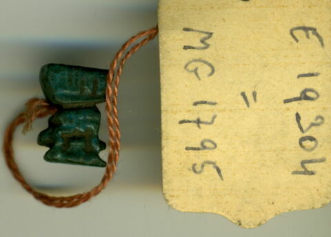 amulette, image 1/1