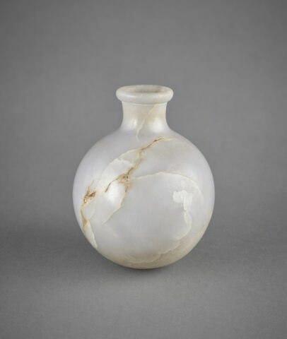 vase, image 1/3