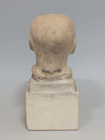 statue, image 4/5