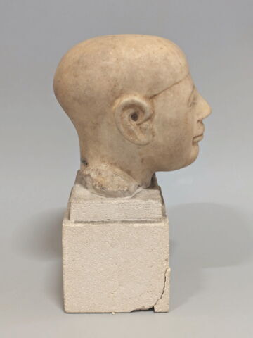 statue, image 5/5