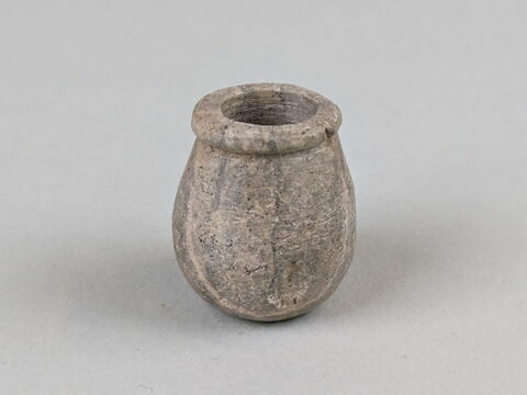 pot ; vase miniature, image 1/4