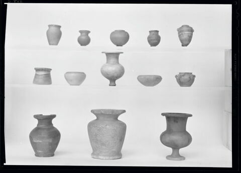vase miniature ; vase à onguent, image 2/2