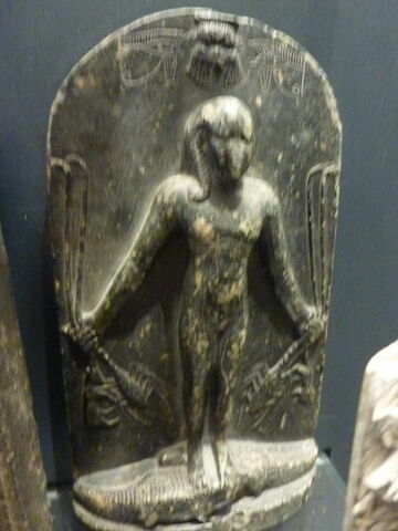 stèle d'Horus, image 2/2