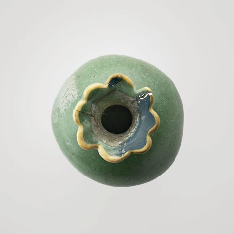 vase plastique, image 3/5