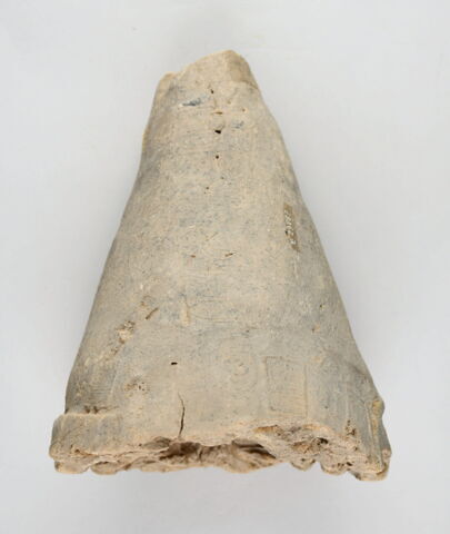 bouchon de jarre conique ; empreinte de sceau, image 5/6