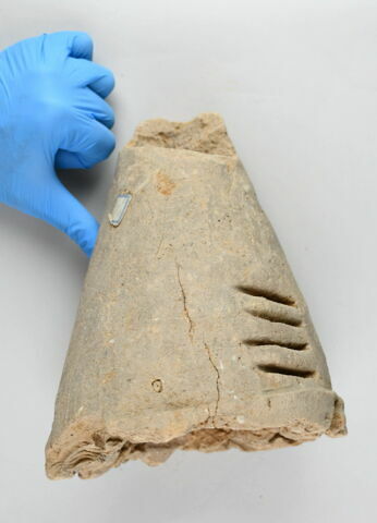 bouchon de jarre conique ; empreinte de sceau, image 6/6