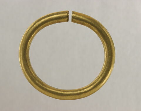 anneau ouvert ; bracelet  ; boucle d'oreille, image 1/1