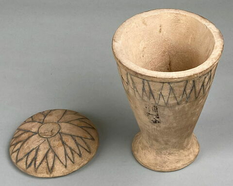 jarre ; couvercle de vase, image 11/14