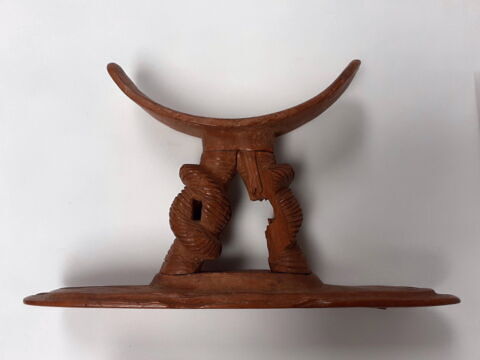 chevet à tronc figuré, image 2/3