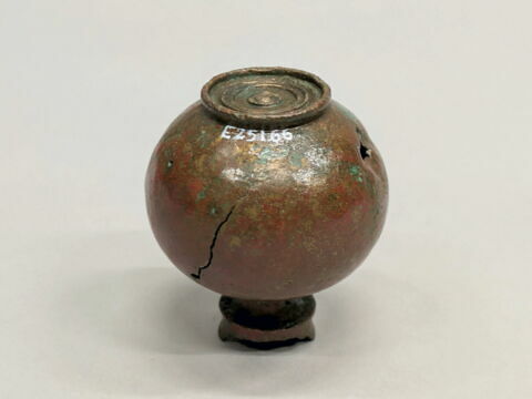 vase, image 5/8