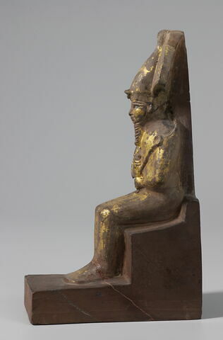 statue, image 2/2