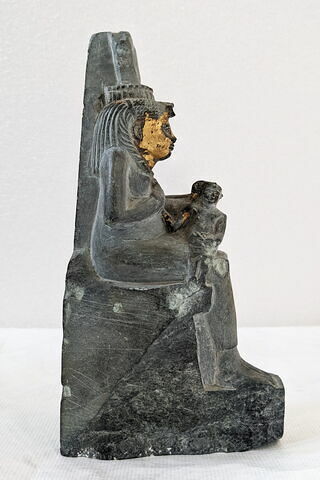 figurine d'Isis allaitant, image 4/5