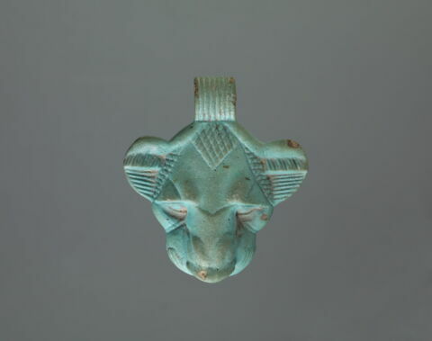 amulette ; pendentif, image 2/5