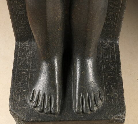 Statue de Khânéferrê Sobekhotep, image 3/5