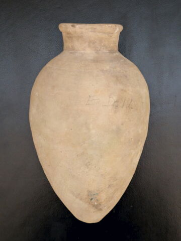 vase, image 2/3