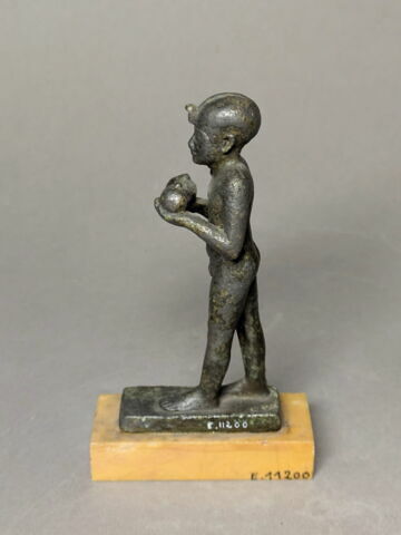 figurine, image 2/5