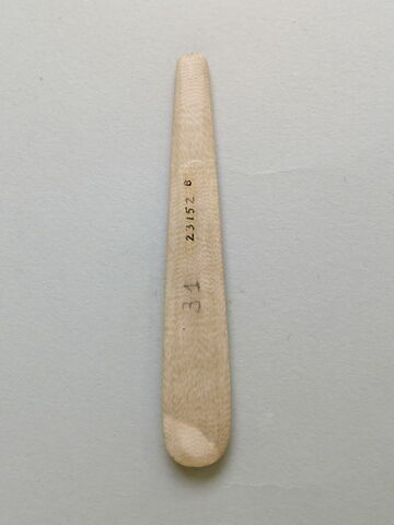 spatule ; bâtonnet à kohol, image 2/2