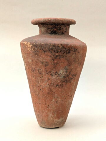 vase, image 4/4