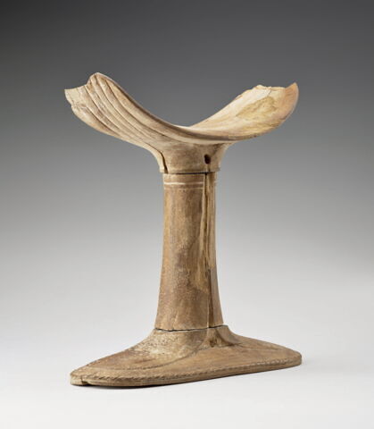 chevet à tronc figuré