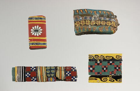 plaquette ; incrustation, image 2/2