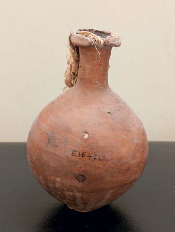 bouteille ; avec contenu, image 3/5