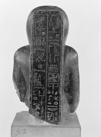 statue, image 11/11