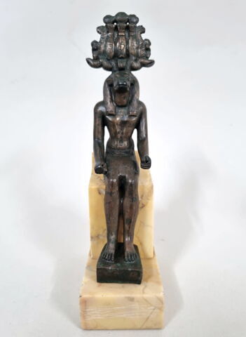 figurine, image 3/6
