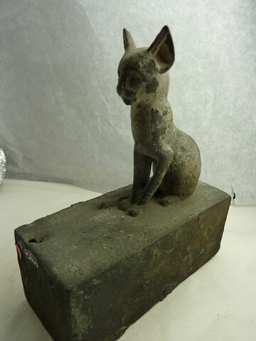 figurine ; sarcophage de chat