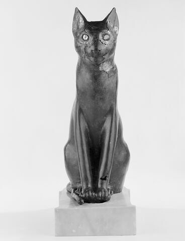 sarcophage de chat ; momie de chat, image 7/9