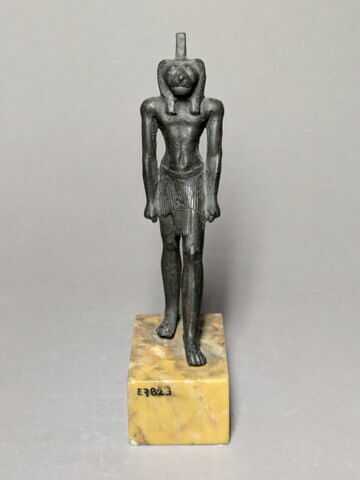 figurine, image 1/5