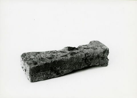 plaquette ; brique ; plaquette de dépôt de fondation