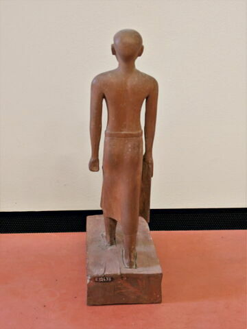 statue, image 2/4