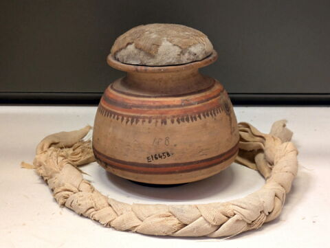 vase ; bouchon de vase ; support de vase ; avec contenu, image 4/4