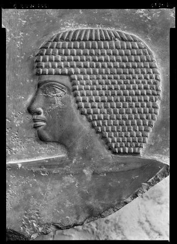 détail ; face, recto, avers, avant © Musée du Louvre / Maurice et Pierre Chuzeville