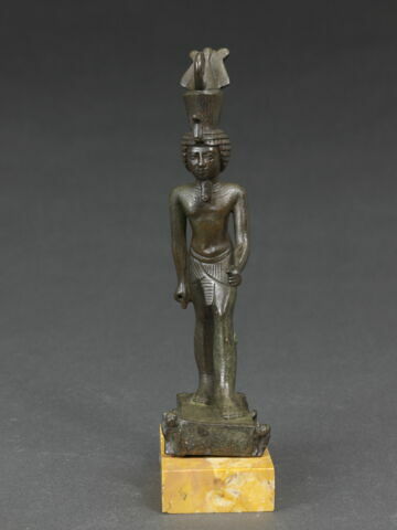 figurine, image 2/7