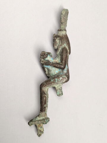 figurine d'Isis allaitant, image 5/6