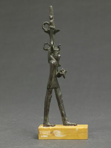 figurine ; pendentif, image 4/7